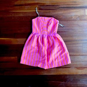 Strapless striped dress